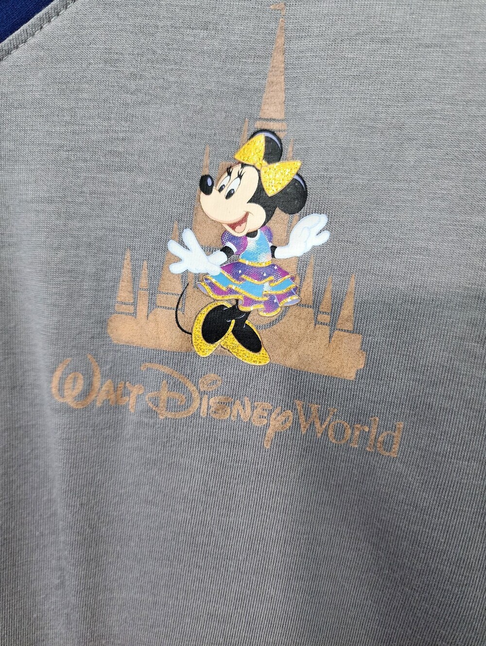 Walt Disney World 50th Anniversary Minnie Mouse Castle Soccer Shirt, Size XL - Picture 4 of 5
